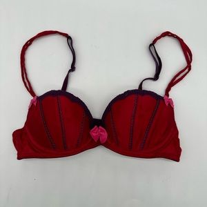 Victoria’s Secret Very Sexy Underwire Bra `Sexy Little Thing’